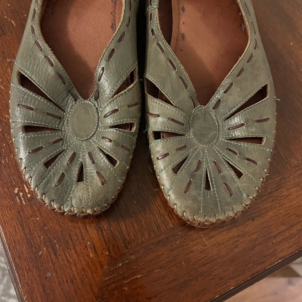 PIKOLINOS Olive Cutout Leather Flats size 42 (US 10) - Picture 13 of 13